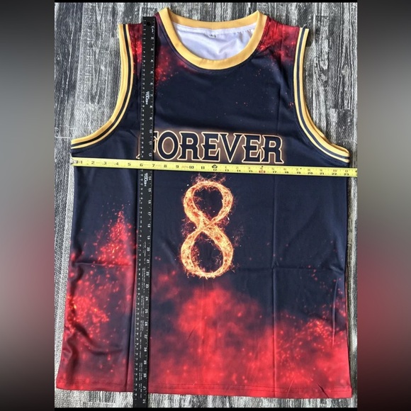 Kobe Bryant Jersey Size Large - Picture 7 of 7